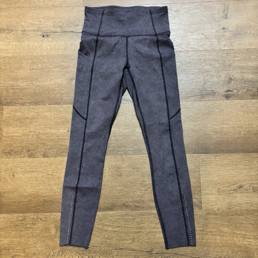 Lululemon Women's Purple Polka Dot Nulux Fast Free Tight 25" Size 4 Run Yoga